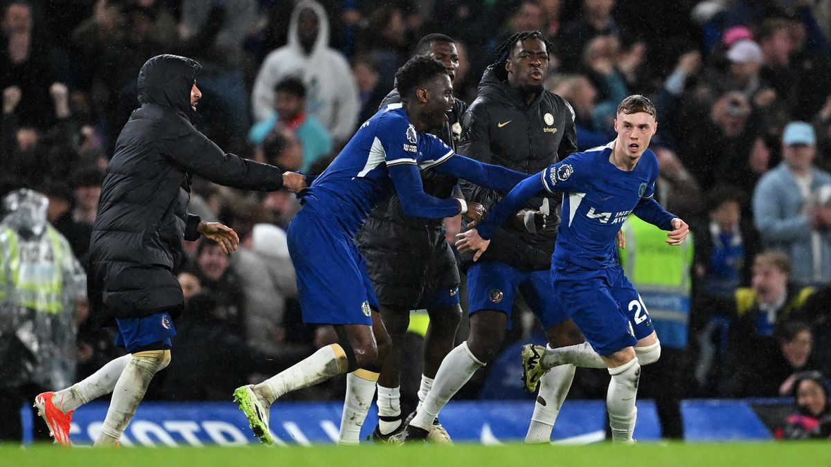 Chelsea gặp nhiều bất lợi về nhân sự trong trận Chelsea vs MU, khi các trụ cột liên tiếp phải vắng mặt bởi chấn thương 